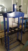 Laboratuvar ve at�lyelerimiz